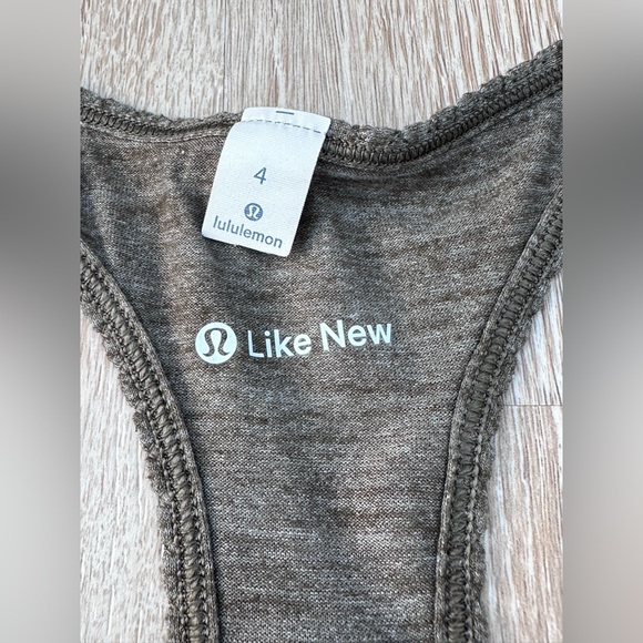 Lululemon|Racerback Tank|Green|Sz 4‎ - Picture 6 of 6